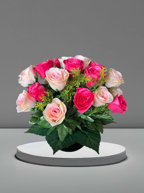 Composition Fleurs Roses en Pot